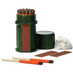 SURVIVAL MATCHES UCO STORMPROOF